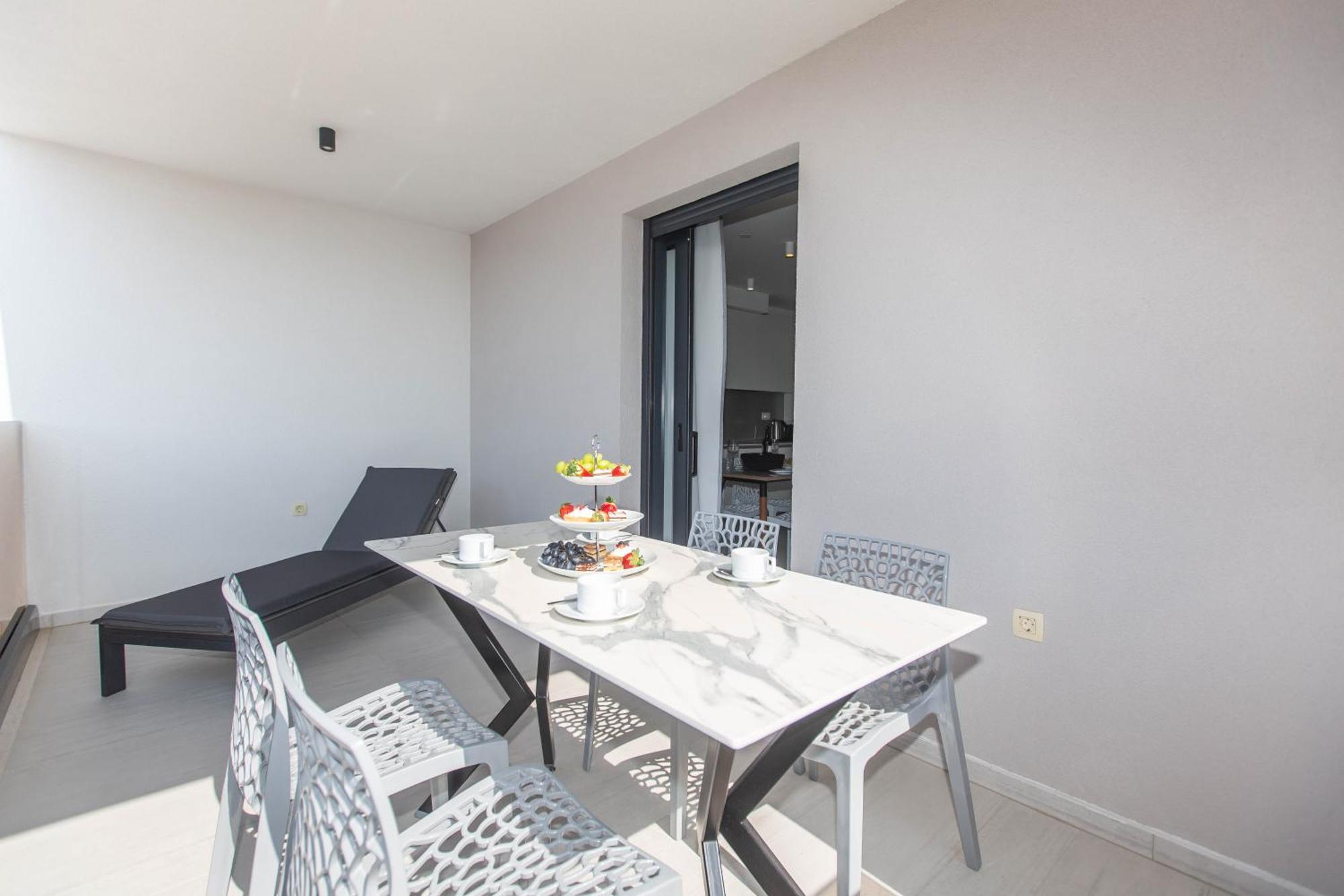 Villa 23 B Heated Pool Trogir Extérieur photo