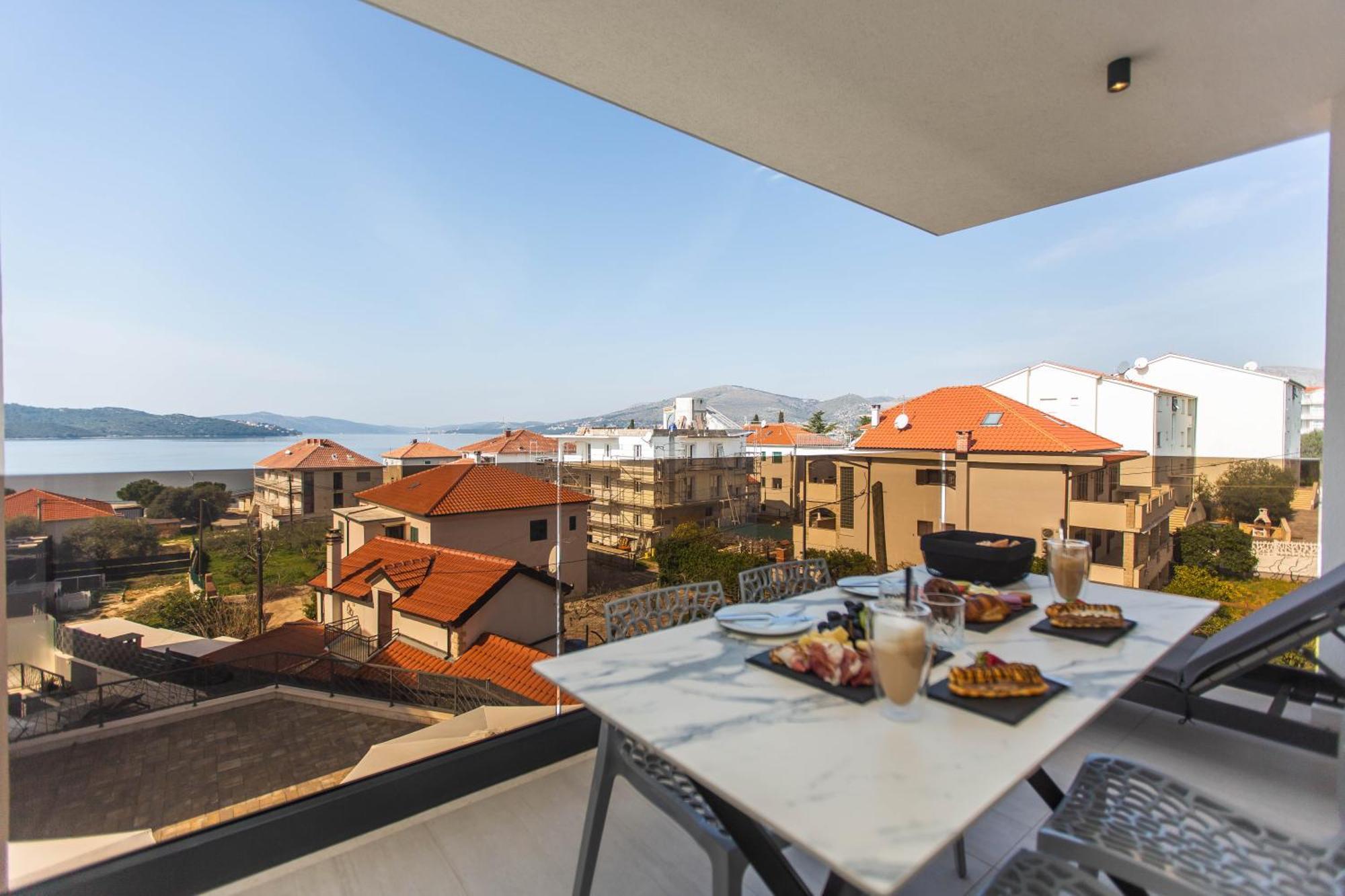 Villa 23 B Heated Pool Trogir Extérieur photo