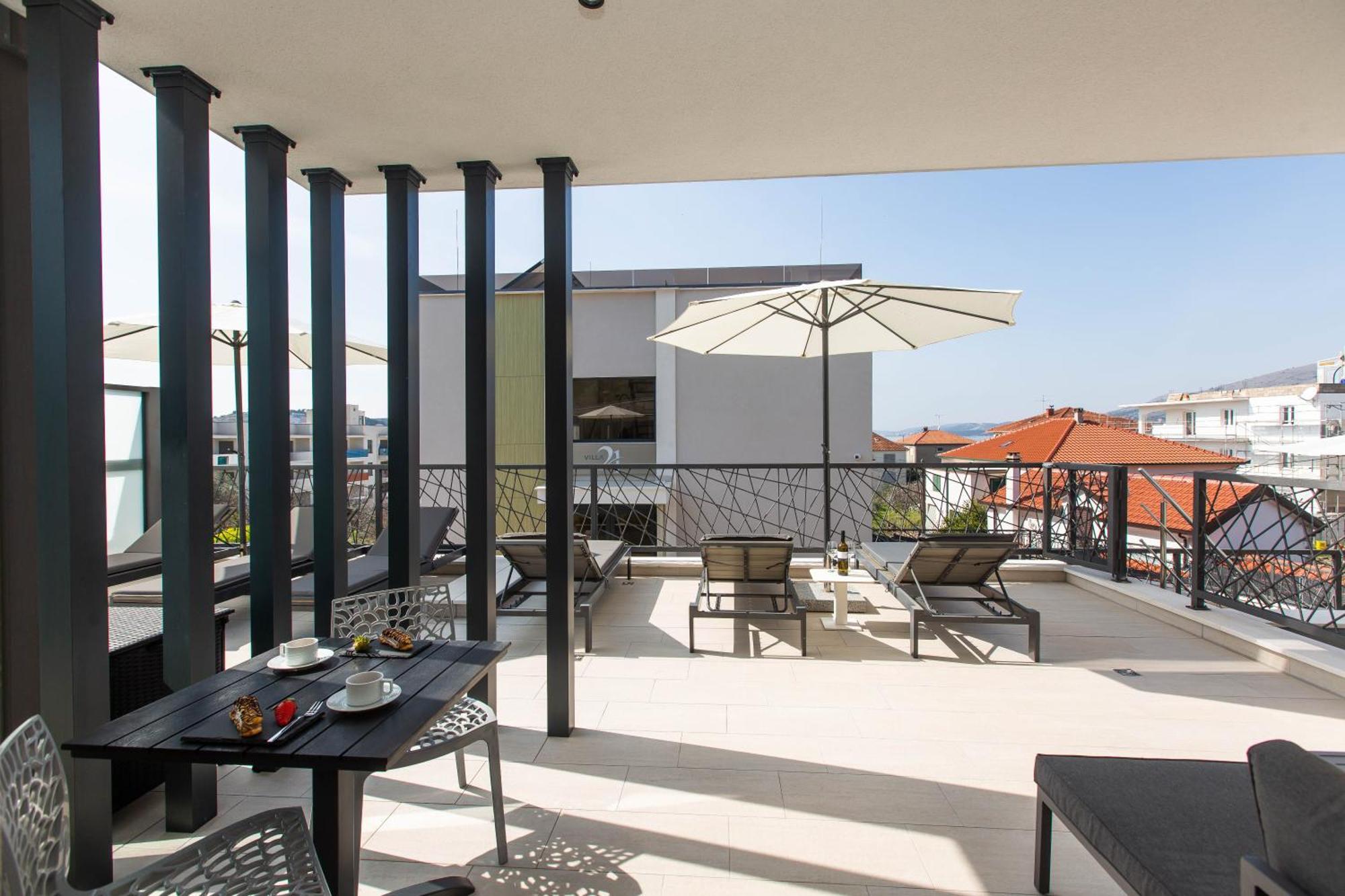 Villa 23 B Heated Pool Trogir Extérieur photo